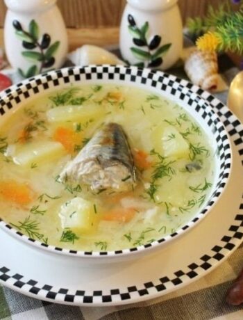 Рыбный суп со скумбрией и капустой