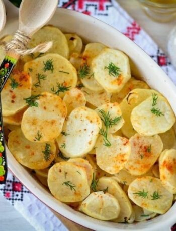 Ароматный картофель в духовке