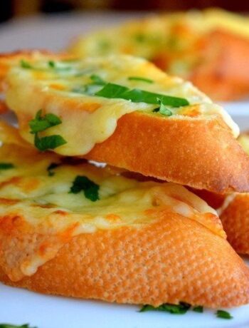 Сырный бутерброд в духовке с сыром