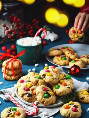 Рождественское печенье с m&m’s и шоколадными крошками