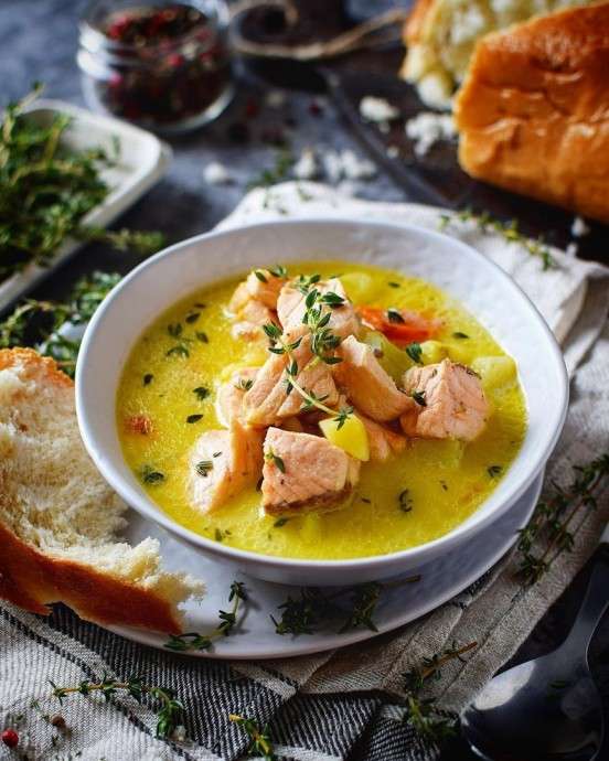 Сливочный суп из лосося и картошки