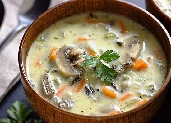 Суп сливочный с грибами и рисом