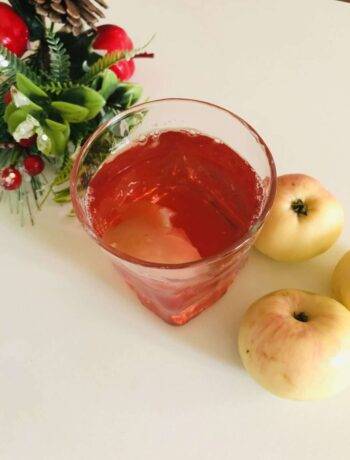 Вкусный компот из свежих яблок и ягод