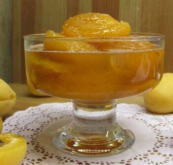 Варенье из абрикосов с лимоном и мятой
