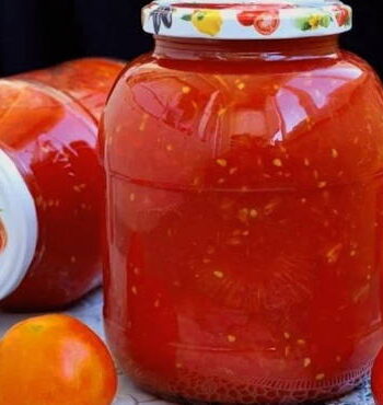 Помидоры в томатном соке по-болгарски