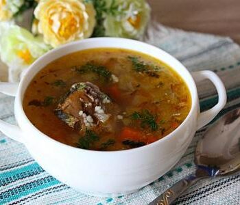 Рыбный суп из консервированной горбуши: 10 рецептов