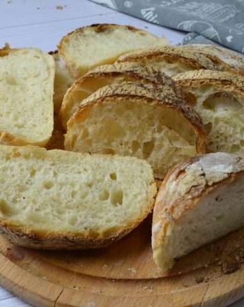 Видео-рецепт приготовления домашнего хлеба на дрожжах в духовке