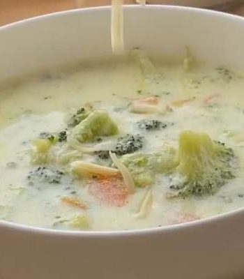 Сырный суп с брокколи на сливках