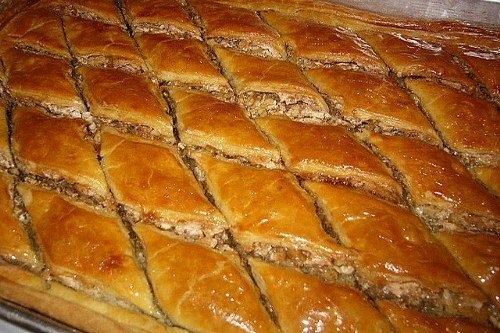 Армянская пахлава с орехами