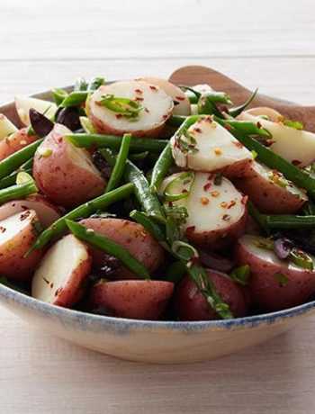 Салат с картофелем и стручковой фасолью