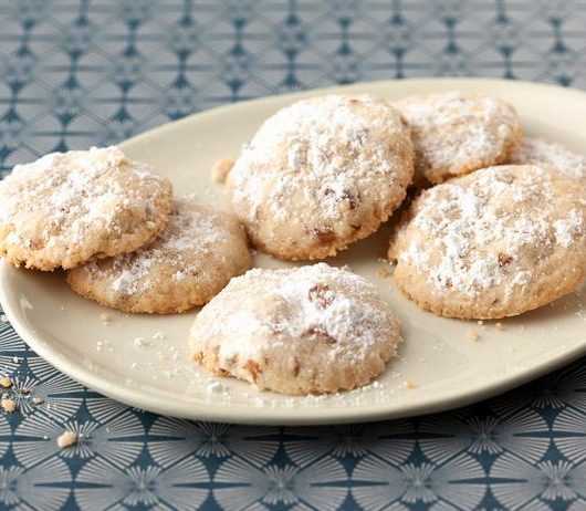 Польворон - печенье с молотыми грецкими орехами
