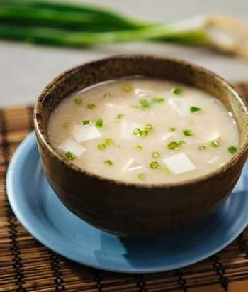 Мисо суп с тофу (Мисосиру)