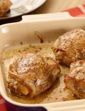 Куриные бёдра в духовке с горчично-кленовой корочкой