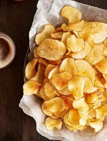 Картофельные чипсы с розмарином и оливковым маслом