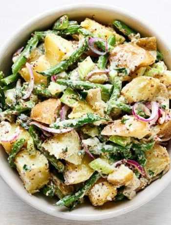 Картофельный салат с зелёной фасолью