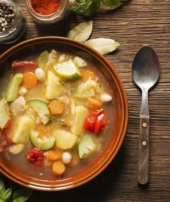 Овощной суп с копченой паприкой