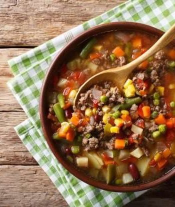 Гороховый суп с овощами и фаршем