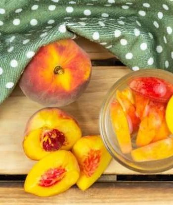 Персиковый компот с медом