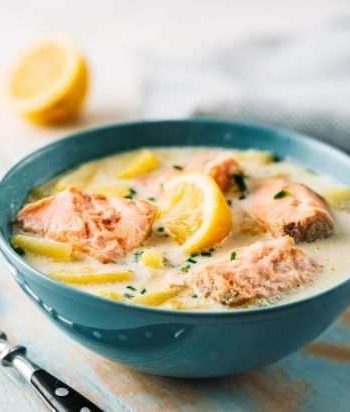 Молочный суп с лососем