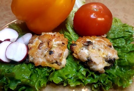 Куриные котлетки с сыром и грибами «Аппетитные» – пошаговый рецепт