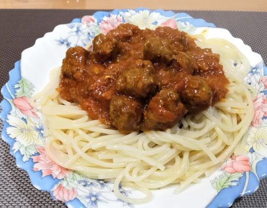 Спагетти с фрикадельками в томатном соусе – пошаговый рецепт
