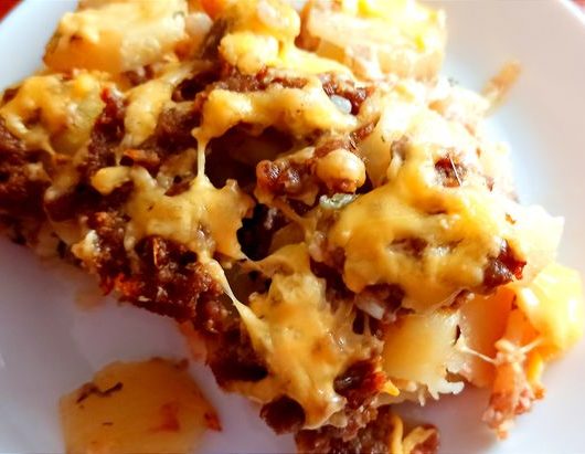 Картофельная запеканка с домашним фаршем под сырной шапкой – пошаговый рецепт