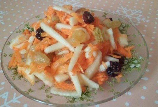 Салат с морковью