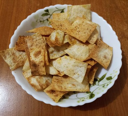 Пикантные чипсы из лаваша – пошаговый рецепт