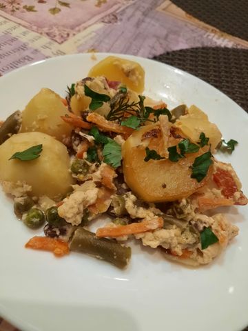 Картофель с овощной смесью – пошаговый рецепт