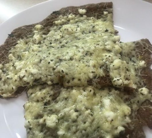 Творожная пицца с сыром из льняной муки – пошаговый рецепт