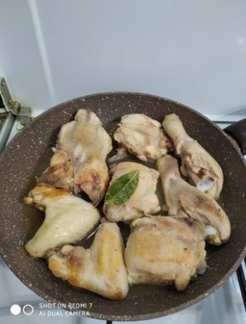 Тушеная на сковороде курица – пошаговый рецепт