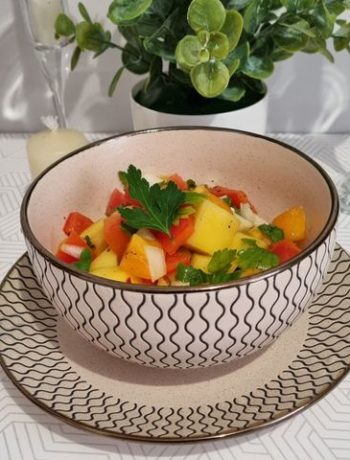 Мексиканская сальса с манго и болгарским перцем