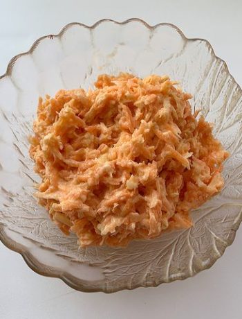 Пикантный и простой салат из моркови – пошаговый рецепт