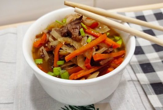 Китайский суп с лапшой на говяжьем бульоне – пошаговый рецепт