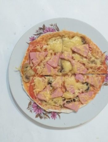 Пицца из тортильи с грибами
