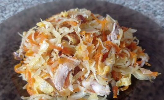 Салат из капусты с яичными блинчиками – пошаговый рецепт