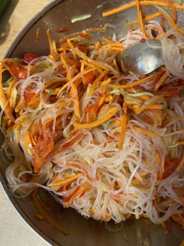 Салат фунчоза с перцем – пошаговый рецепт