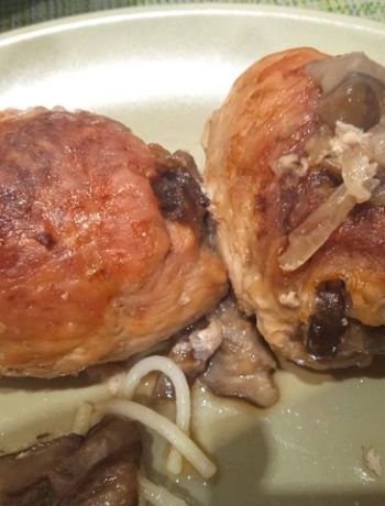 Мясные рулетики с творожно-грибной начинкой – пошаговый рецепт