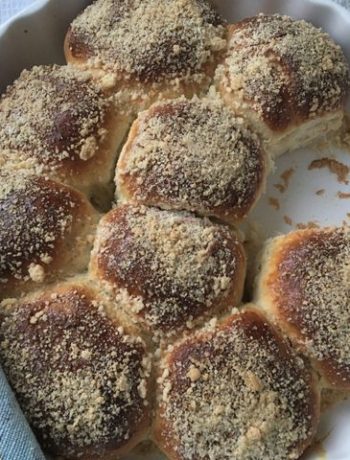 Пуховые булочки со штрейзелем – пошаговый рецепт