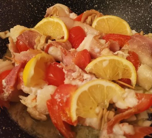 Шашлычки из морского гребешка в беконе – пошаговый рецепт
