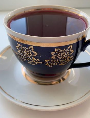 Насыщенный витаминный чай со смородиной – пошаговый рецепт