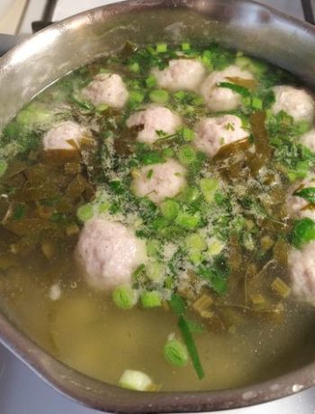 Суп с фрикадельками и щавелем – пошаговый рецепт
