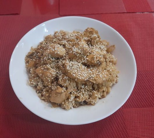 Курица с рисом и кунжутом в соевом соусе – пошаговый рецепт