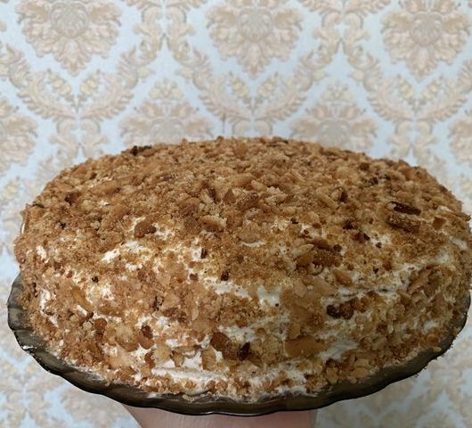 Торт «Медовик» со сметанным кремом – пошаговый рецепт