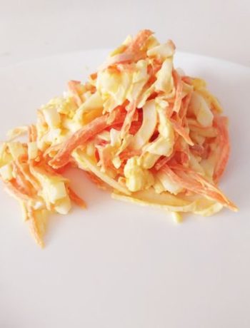 Салат «Нежный» с корейской морковью и плавленым сыром – пошаговый рецепт