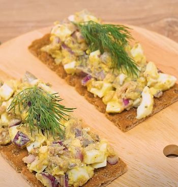 Скандинавский яичный бутерброд – пошаговый рецепт