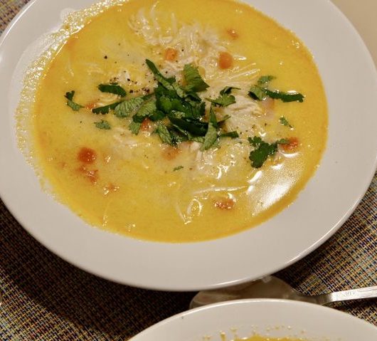 Куриный суп с рисовой лапшой по-тайски – пошаговый рецепт