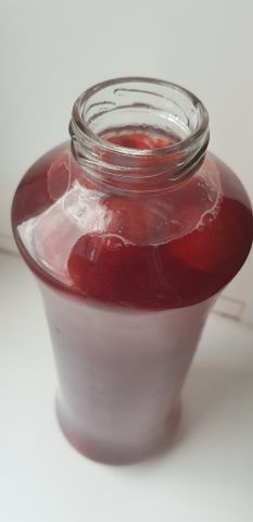 Компот из вишни и клубники – пошаговый рецепт