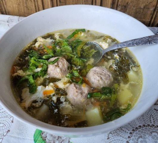 Летний суп с щавелем и яйцом – пошаговый рецепт