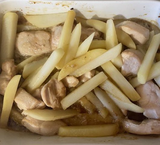 Запеченная курица с картошкой в медово-соевом соусе на обед – пошаговый рецепт